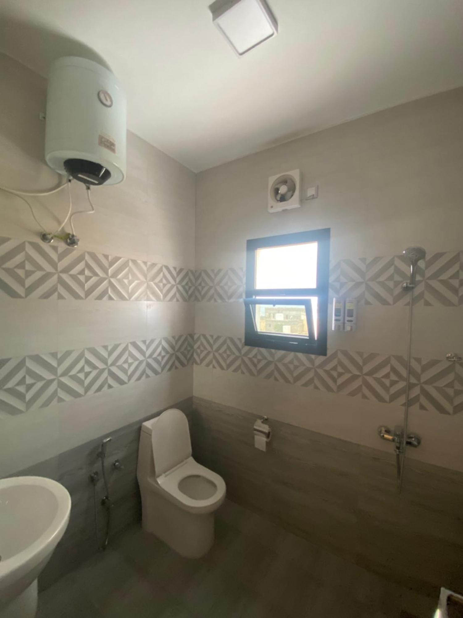 Tiwi Pearl Mini-hôtel Sour